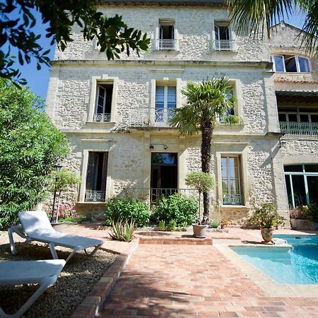 LA DEMEURE Bed&Breakfast Aubais Extérieur photo