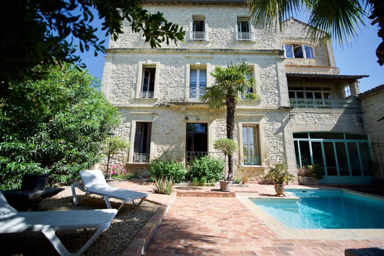 LA DEMEURE Bed&Breakfast Aubais Extérieur photo