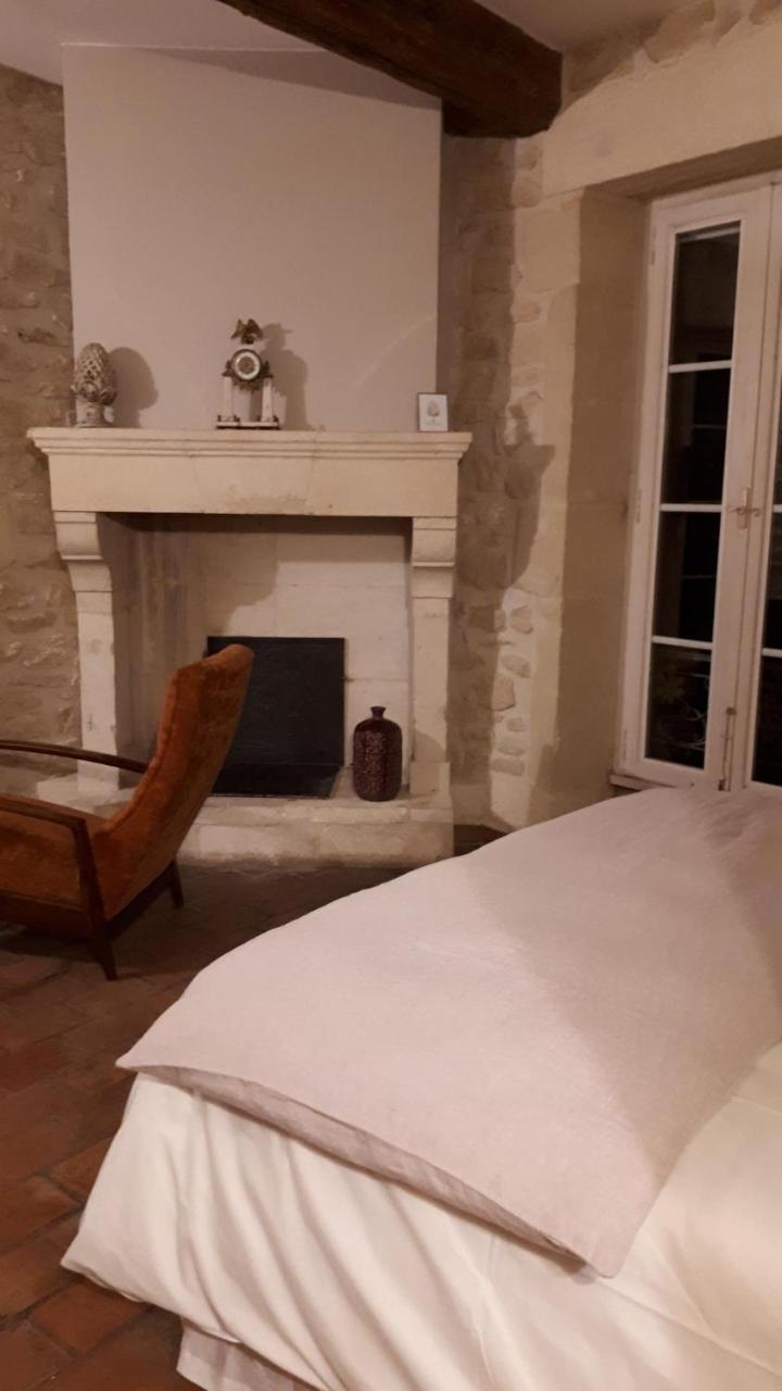 LA DEMEURE Bed&Breakfast Aubais Extérieur photo
