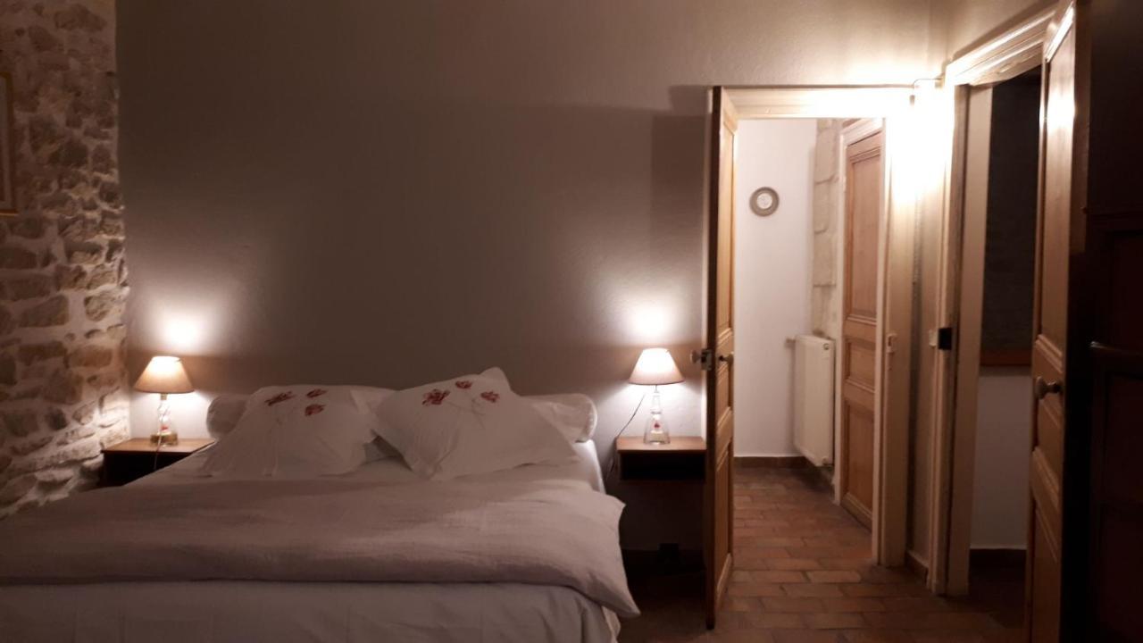 LA DEMEURE Bed&Breakfast Aubais Extérieur photo