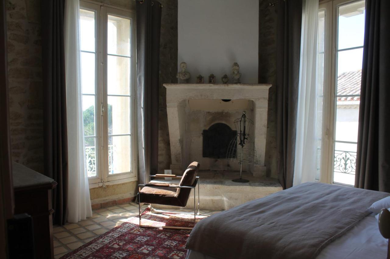 LA DEMEURE Bed&Breakfast Aubais Extérieur photo