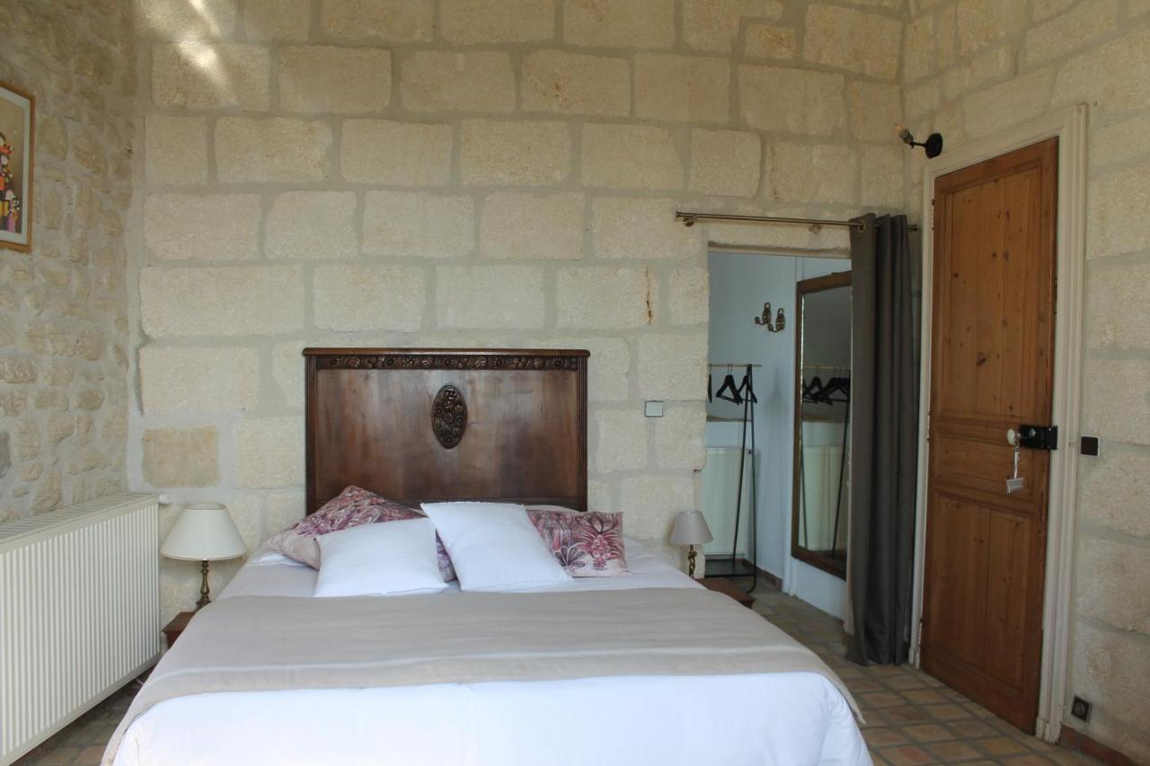 LA DEMEURE Bed&Breakfast Aubais Extérieur photo