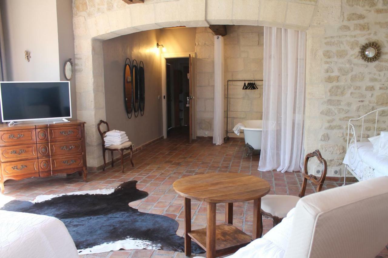 LA DEMEURE Bed&Breakfast Aubais Extérieur photo