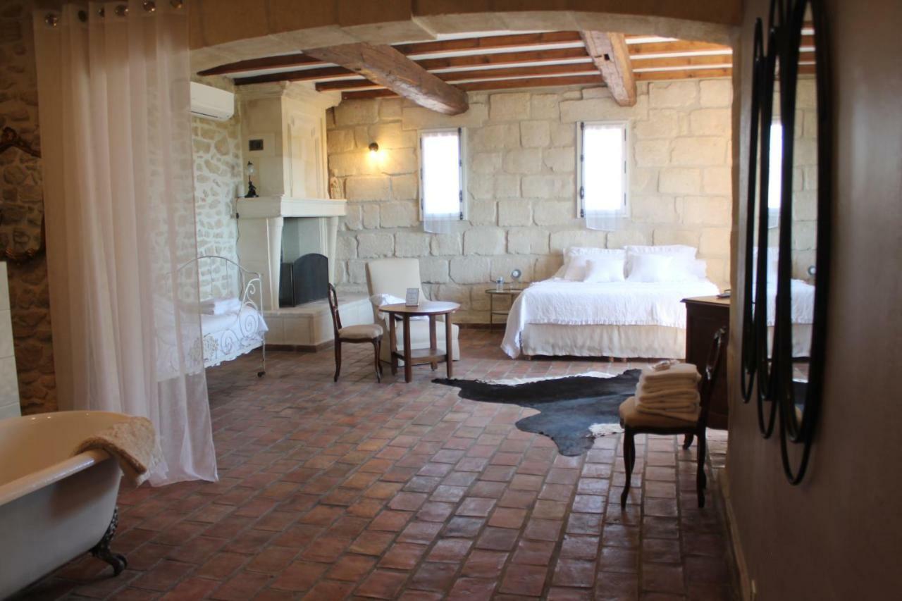 LA DEMEURE Bed&Breakfast Aubais Extérieur photo