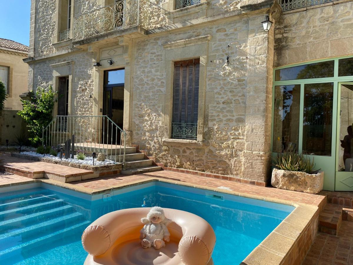 LA DEMEURE Bed&Breakfast Aubais Extérieur photo